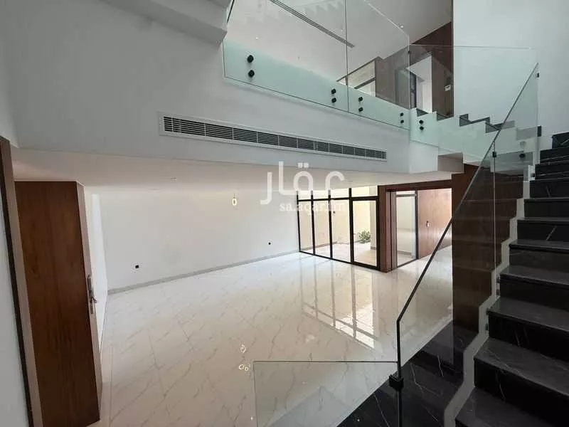 6 bedroom villa in Al Narjis 3
