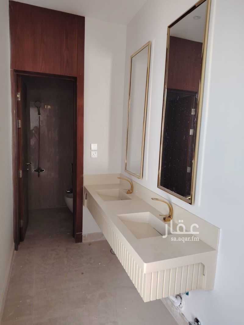 5 bedroom villa in Al Mahdiyyah, Riyadh 11