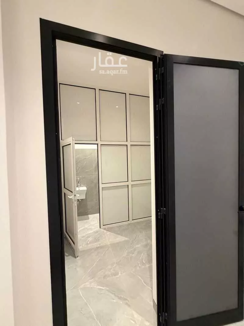 فيلا 5 غرف في النرجس 13