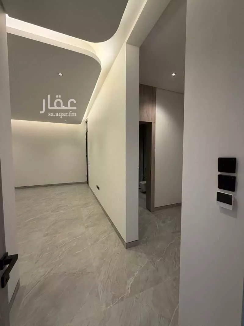فيلا 5 غرف في النرجس 18