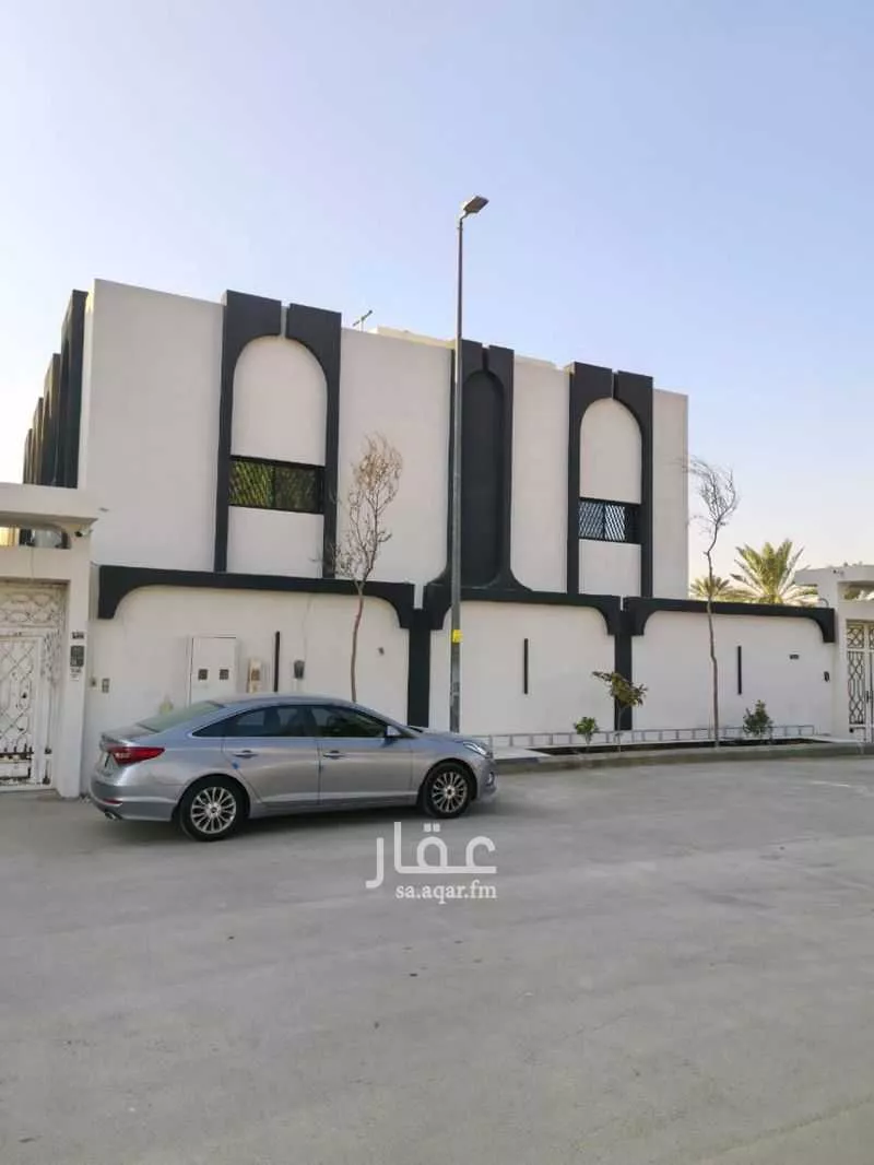 13 bedroom villa in Al Fakhriyah 3