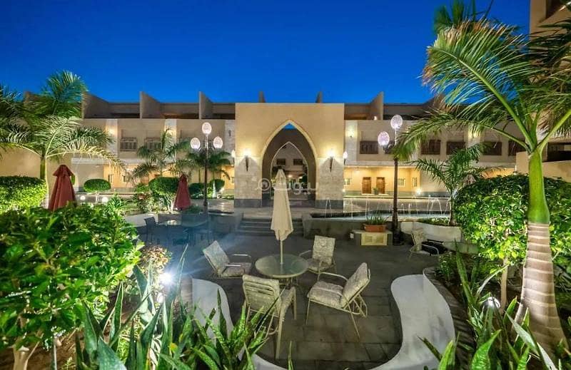 3 bedroom villa in Al Shati, Jeddah 16