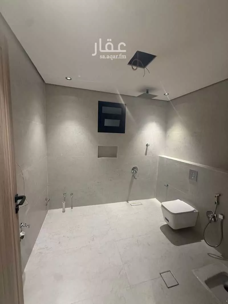 7 bedroom villa in Al Qadisiyah 12