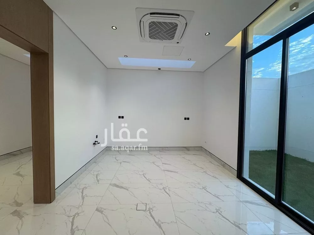 5 bedroom villa in Al Narjis 15