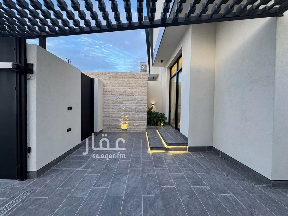5 bedroom villa in Al Narjis 4