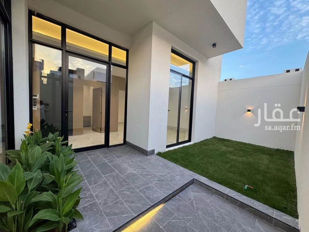 5 bedroom villa in Al Narjis 6