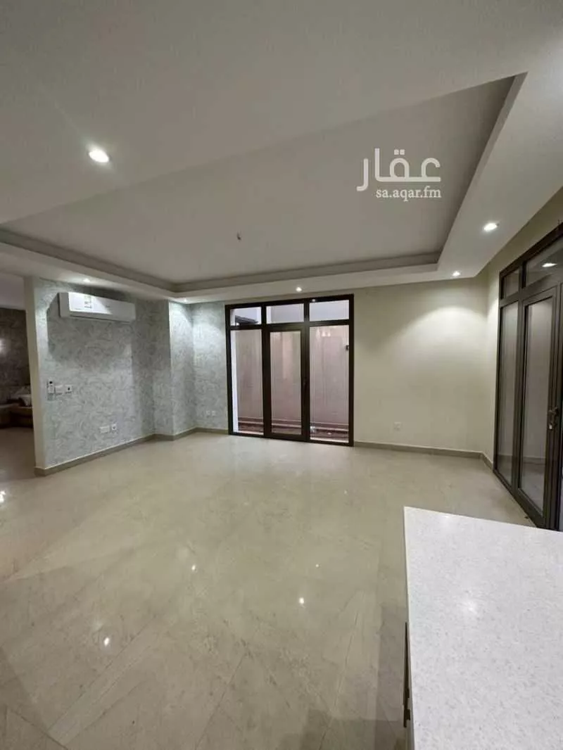 5 bedroom villa in Al Rimal 3