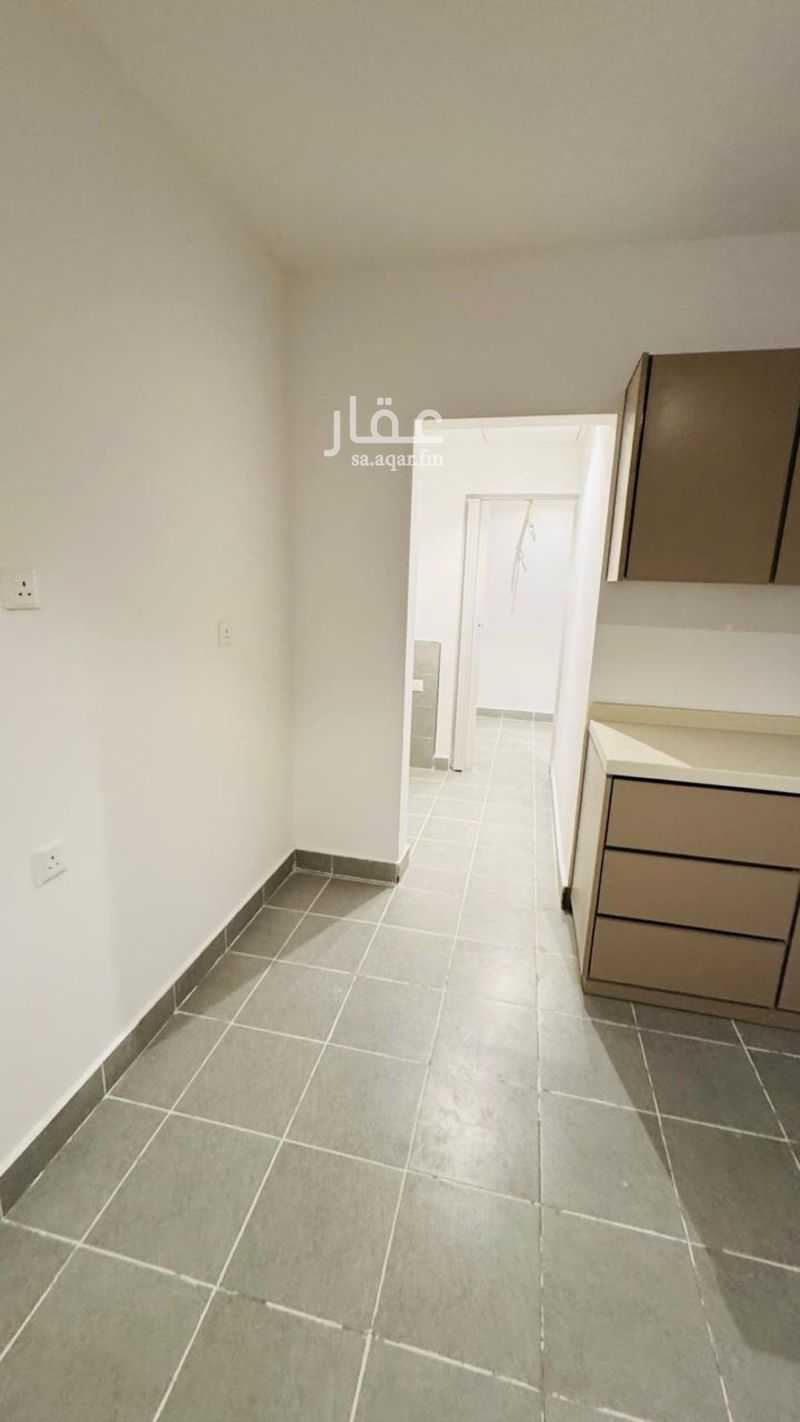 5 bedroom apartment in Al Hamdaniyah, Jeddah 3