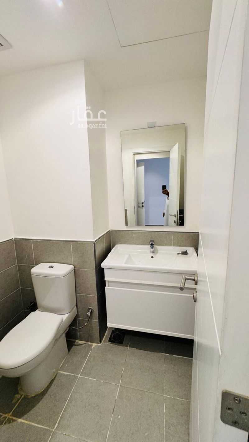 5 bedroom apartment in Al Hamdaniyah, Jeddah 4