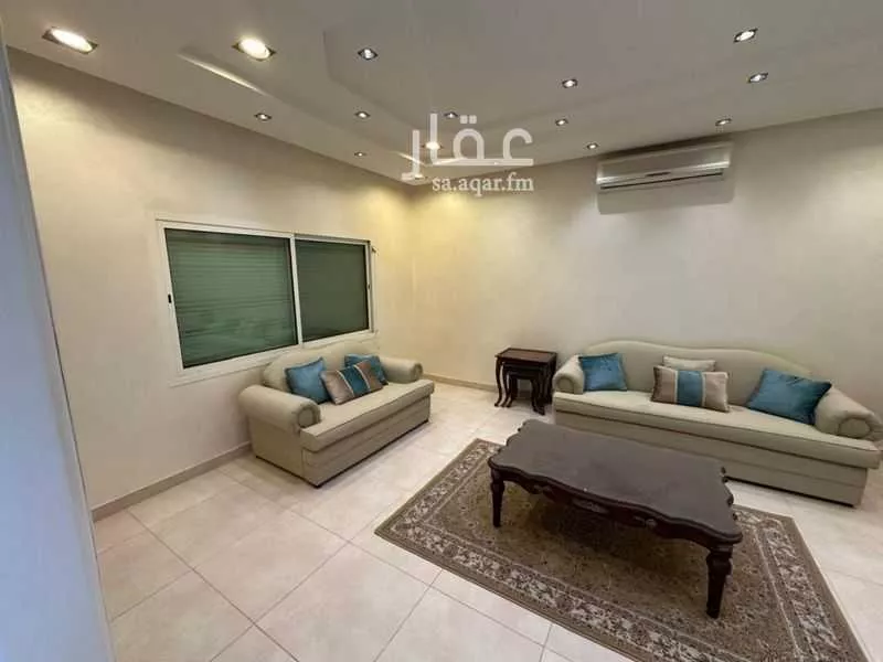 فيلا 8 غرف في الملقا 9