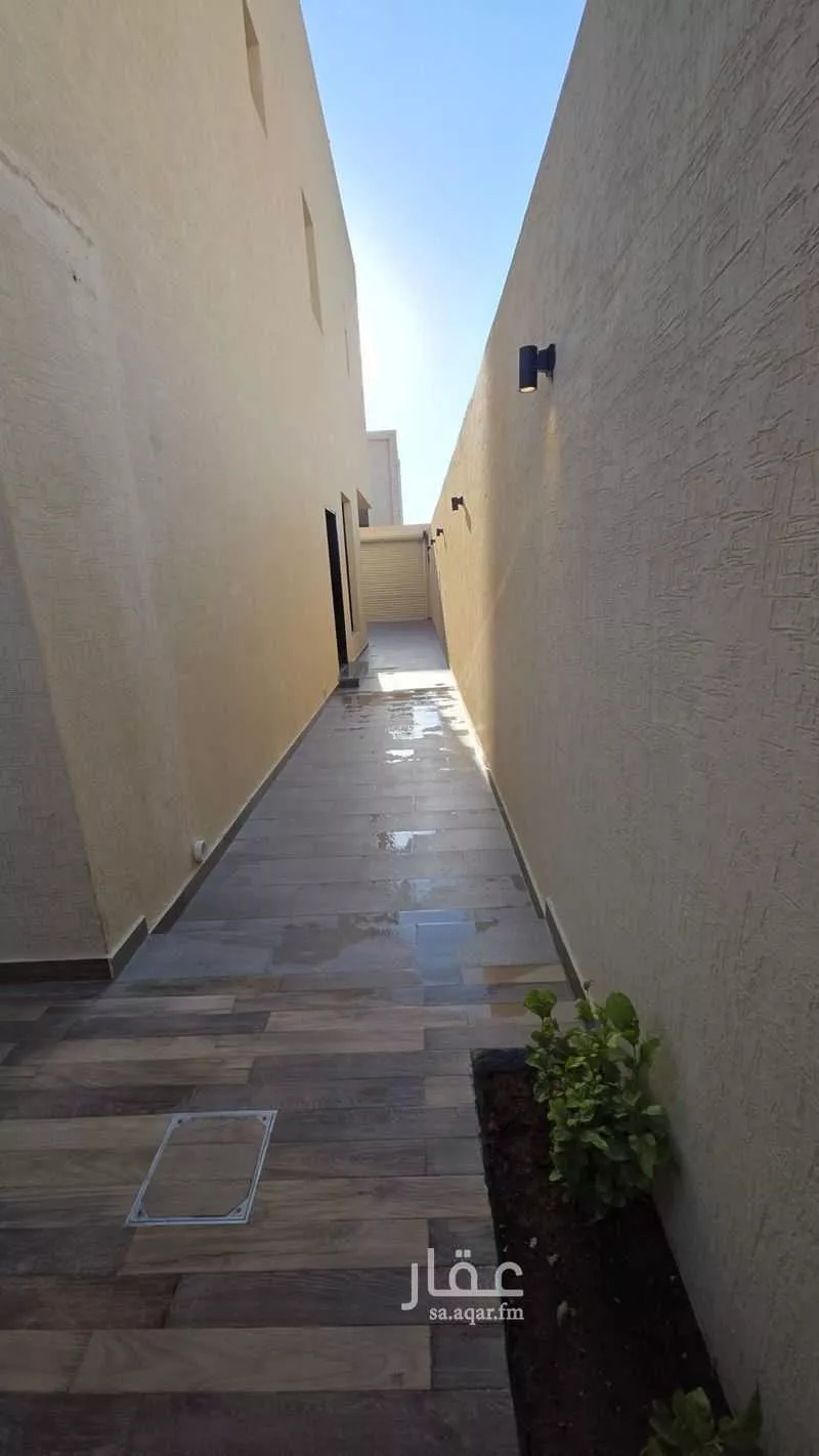 4 bedroom villa in Al Aridh 13