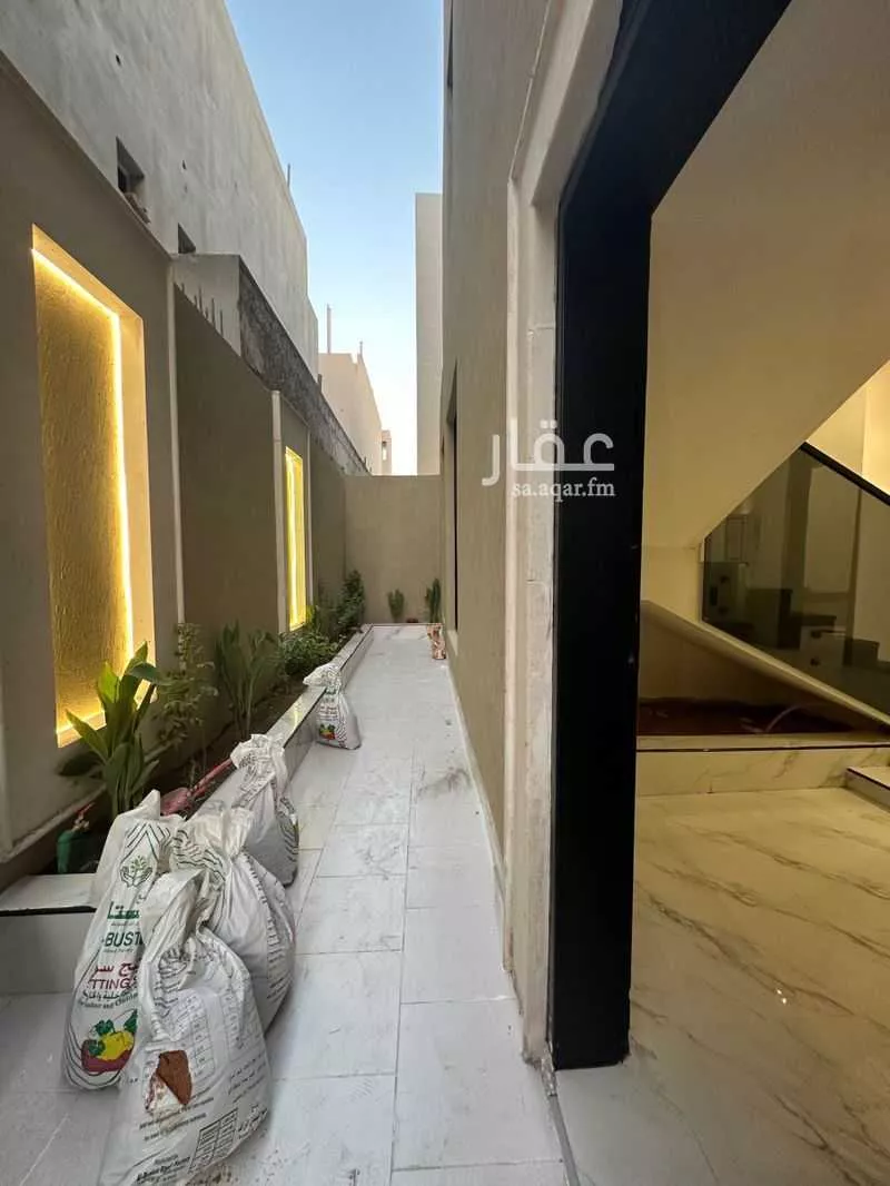 فيلا 9 غرف في الجنادرية 2