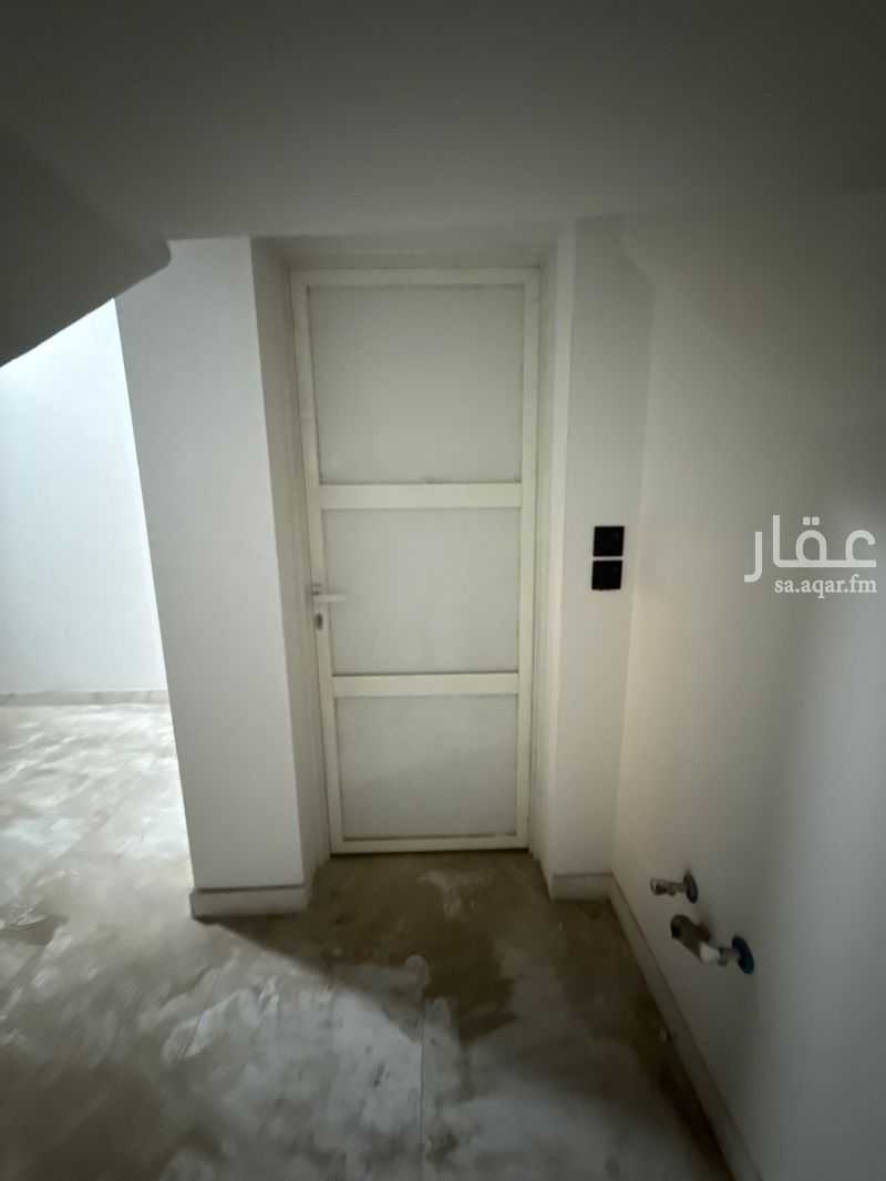 shop in Al Mahdiyyah, Riyadh 7