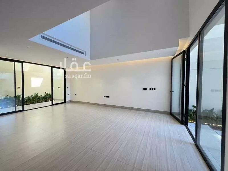 4 bedroom villa in Al Narjis 14