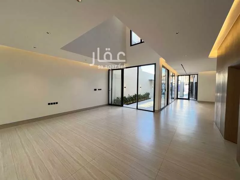 4 bedroom villa in Al Narjis 16