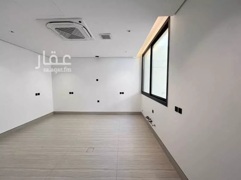 4 bedroom villa in Al Narjis 18