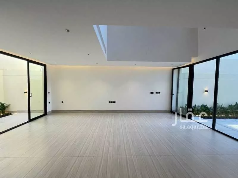 4 bedroom villa in Al Narjis 22