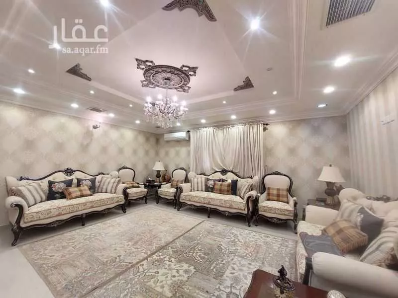 9 bedroom villa in Al Aridh 4
