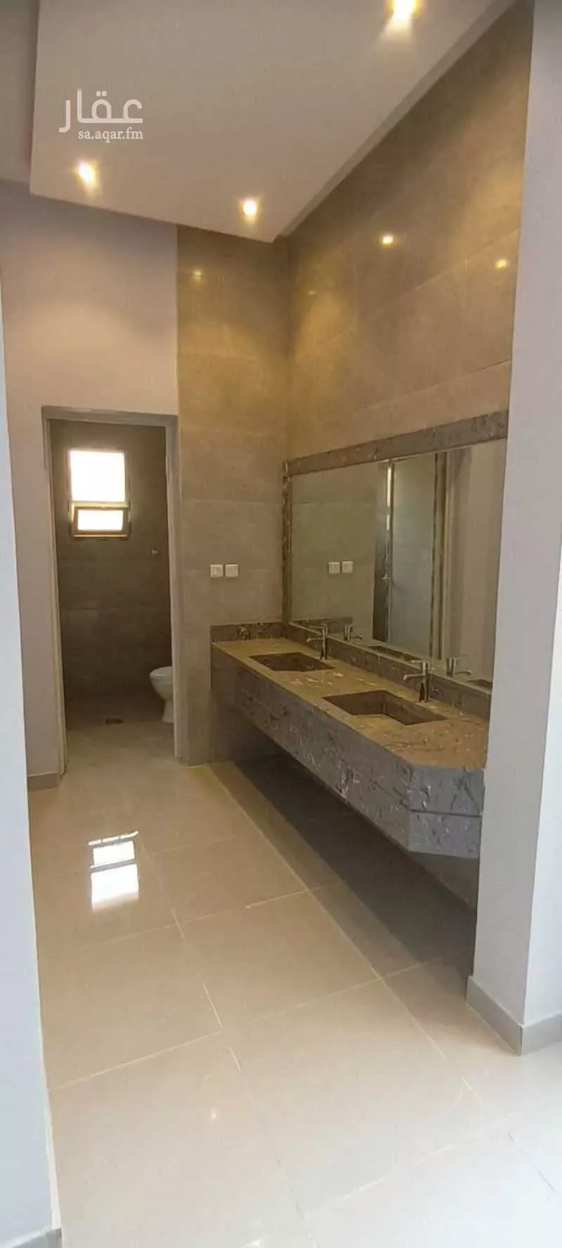 فيلا 13 غرف في عريض 4