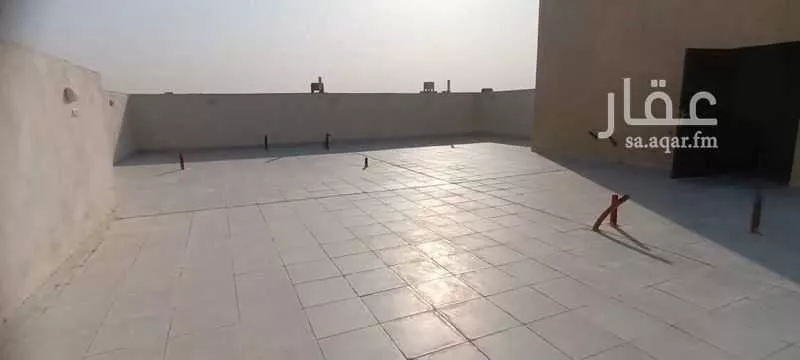 فيلا 13 غرف في عريض 8