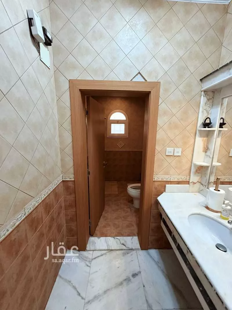 9 bedroom villa in Al Shuhada 10
