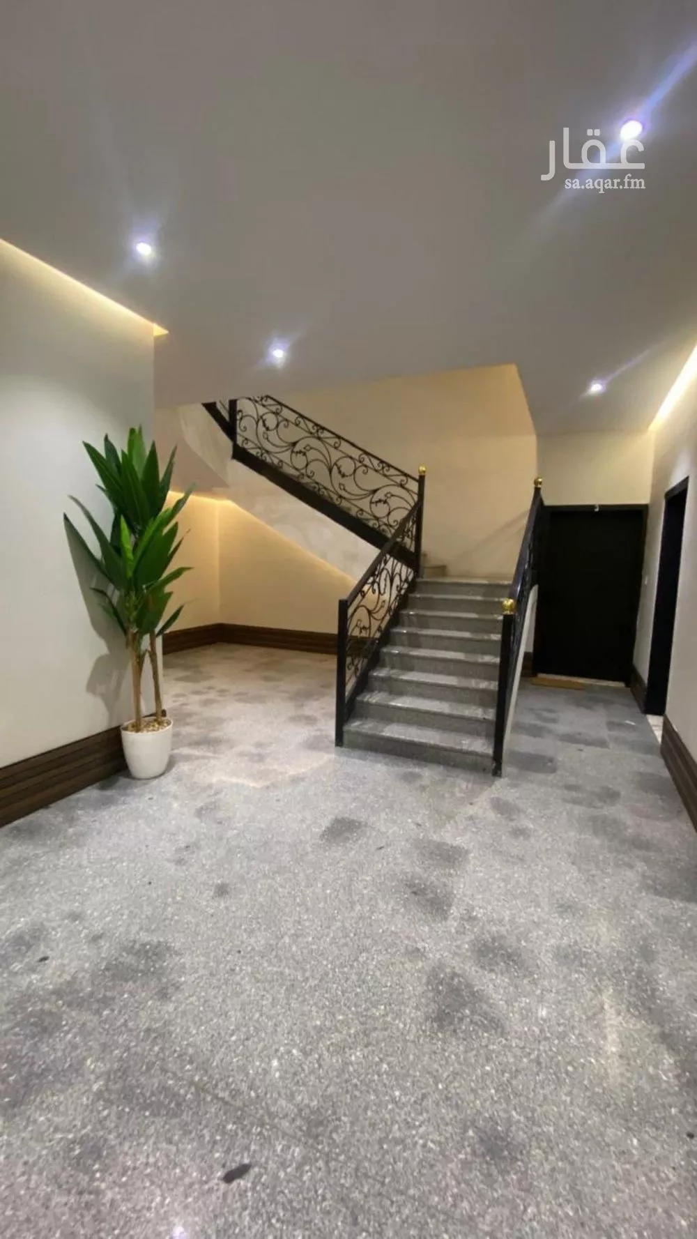 1 bedroom apartment in Al Falah 5