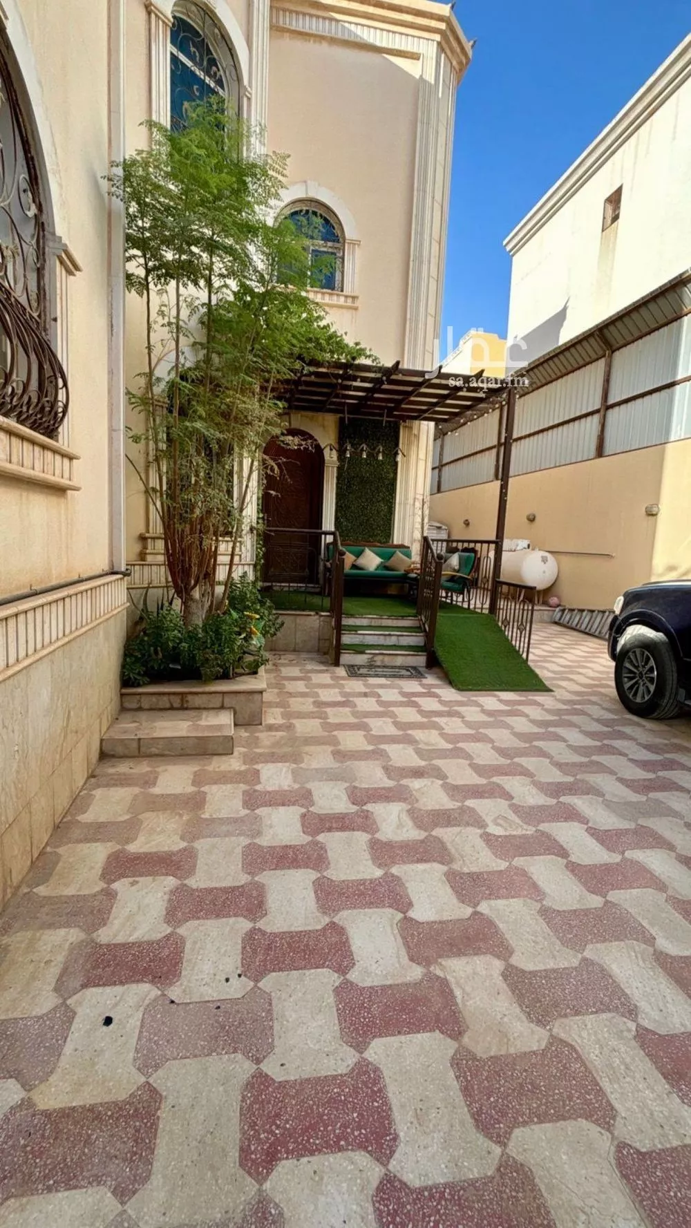10 bedroom villa in Al Rawdah 8