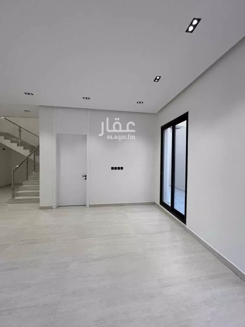 دوبلكس 7 غرف في عكاظ 8
