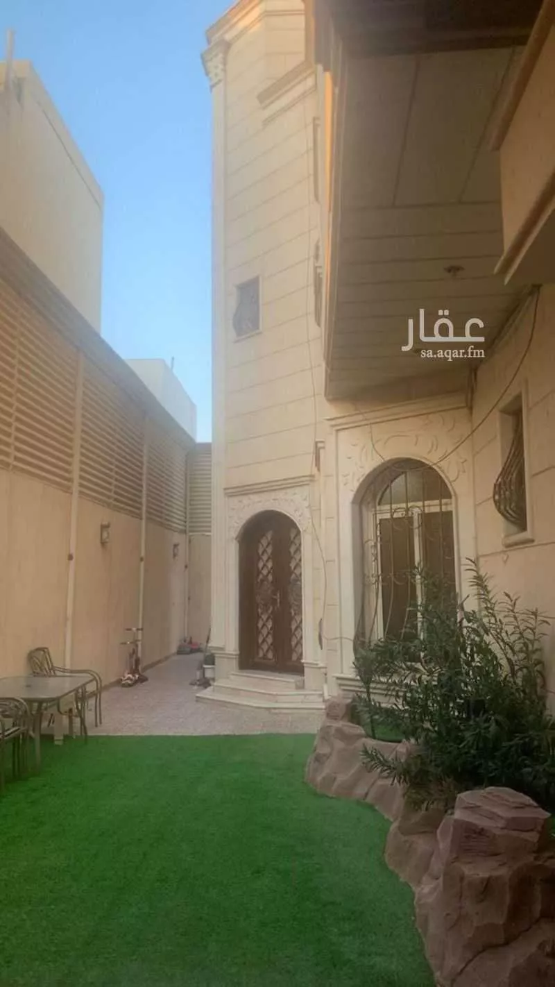 فيلا 10 غرف في بدر 4