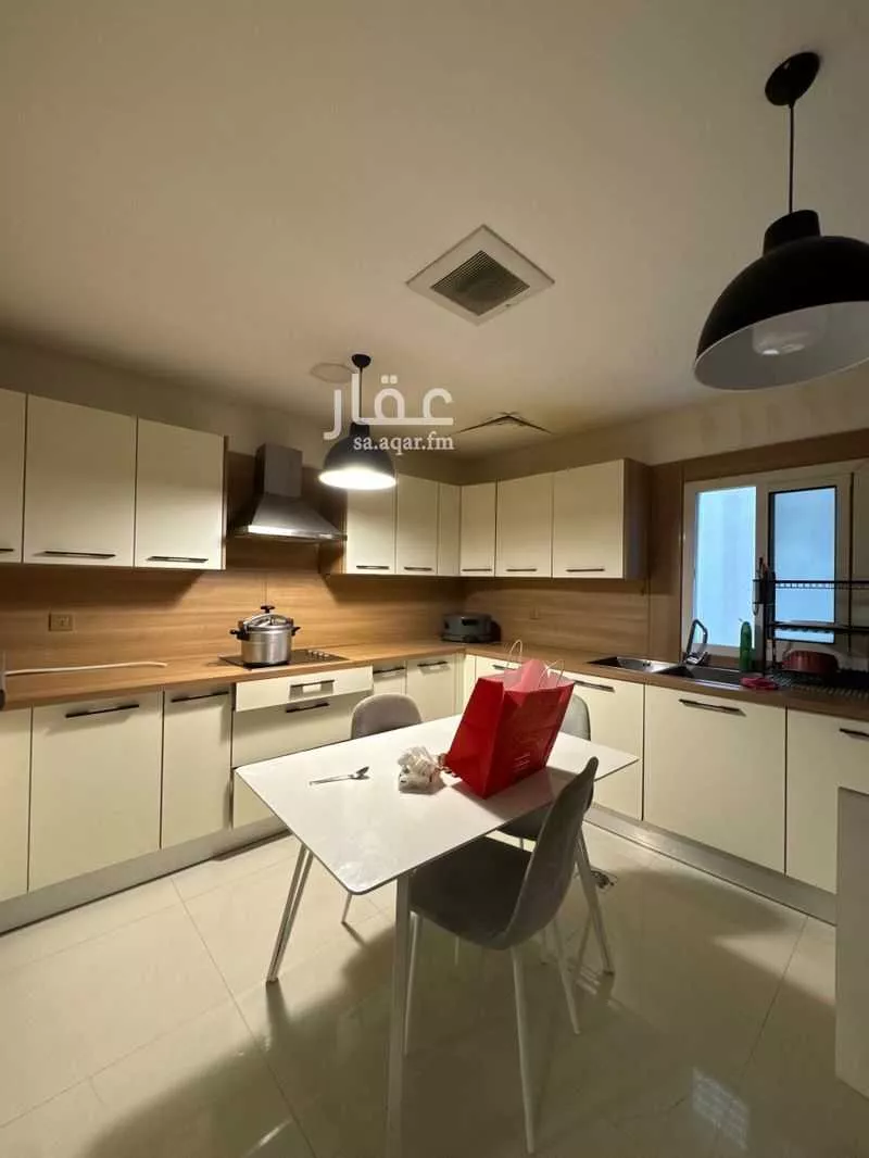 5 bedroom villa in Al Yasmin 3