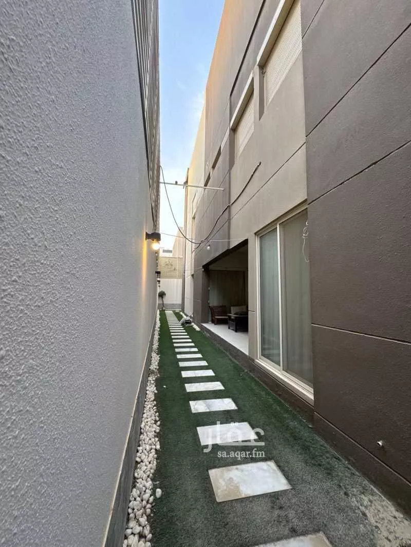 5 bedroom villa in Al Yasmin 8