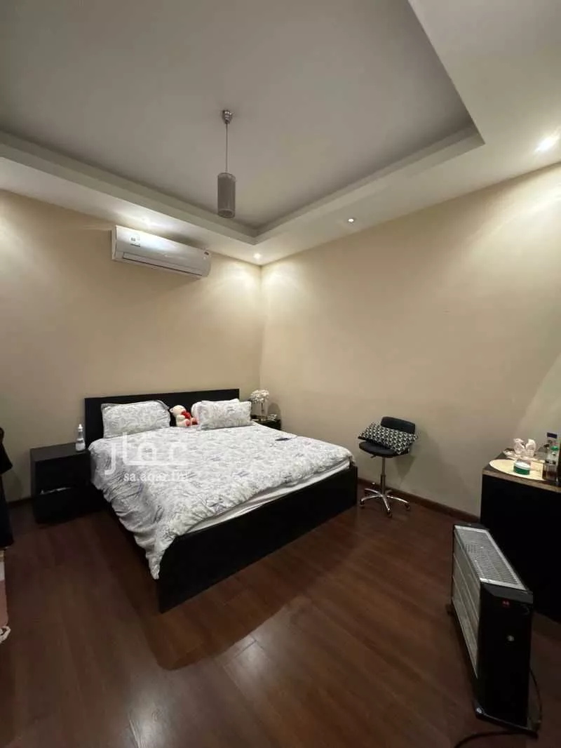5 bedroom villa in Al Yasmin 10
