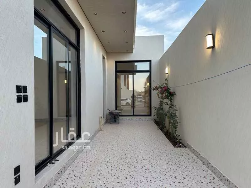 4 bedroom villa in Al Aridh 5