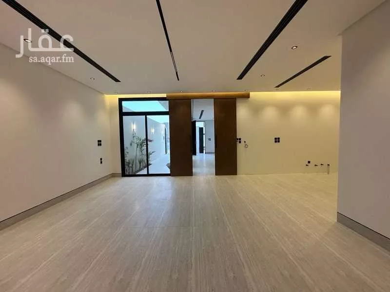 4 bedroom villa in Al Aridh 8