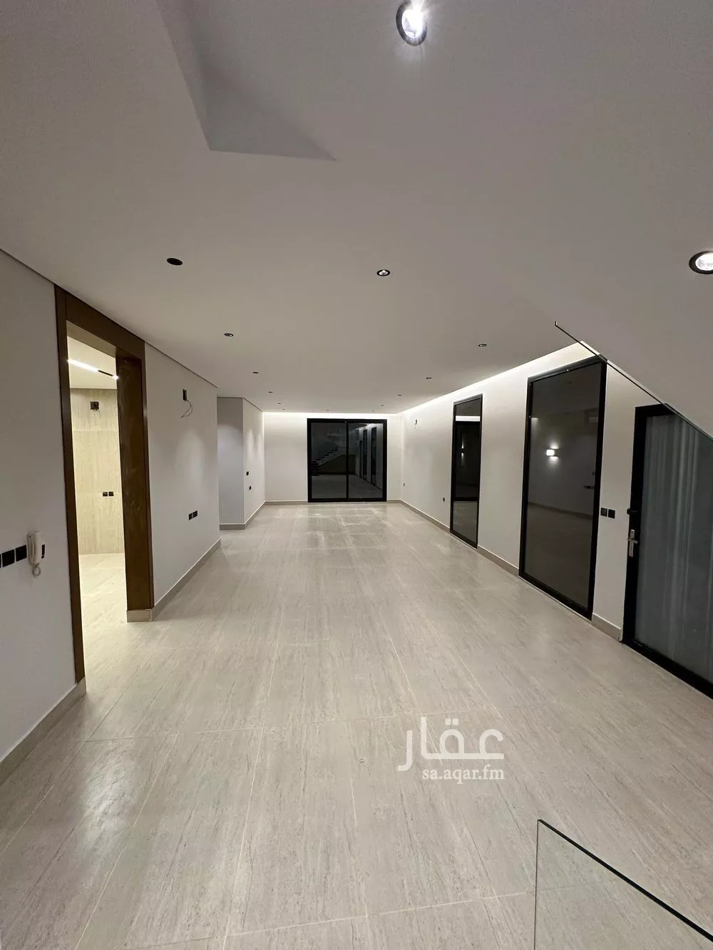 فيلا 5 غرف في طويق 13