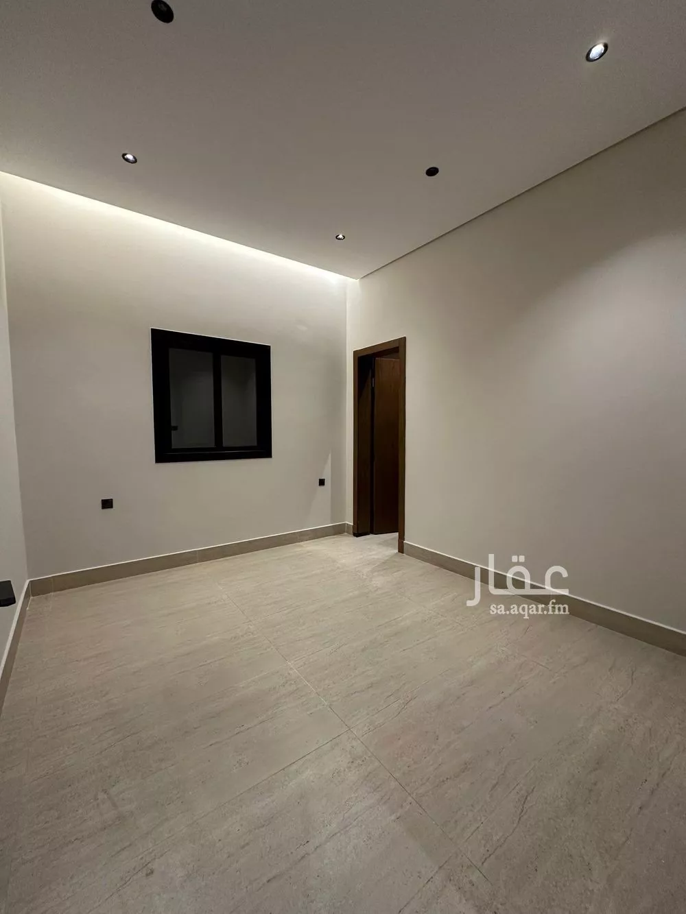 فيلا 5 غرف في طويق 19