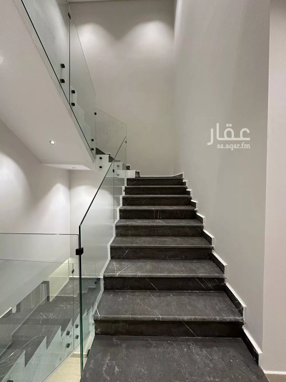 فيلا 5 غرف في طويق 26