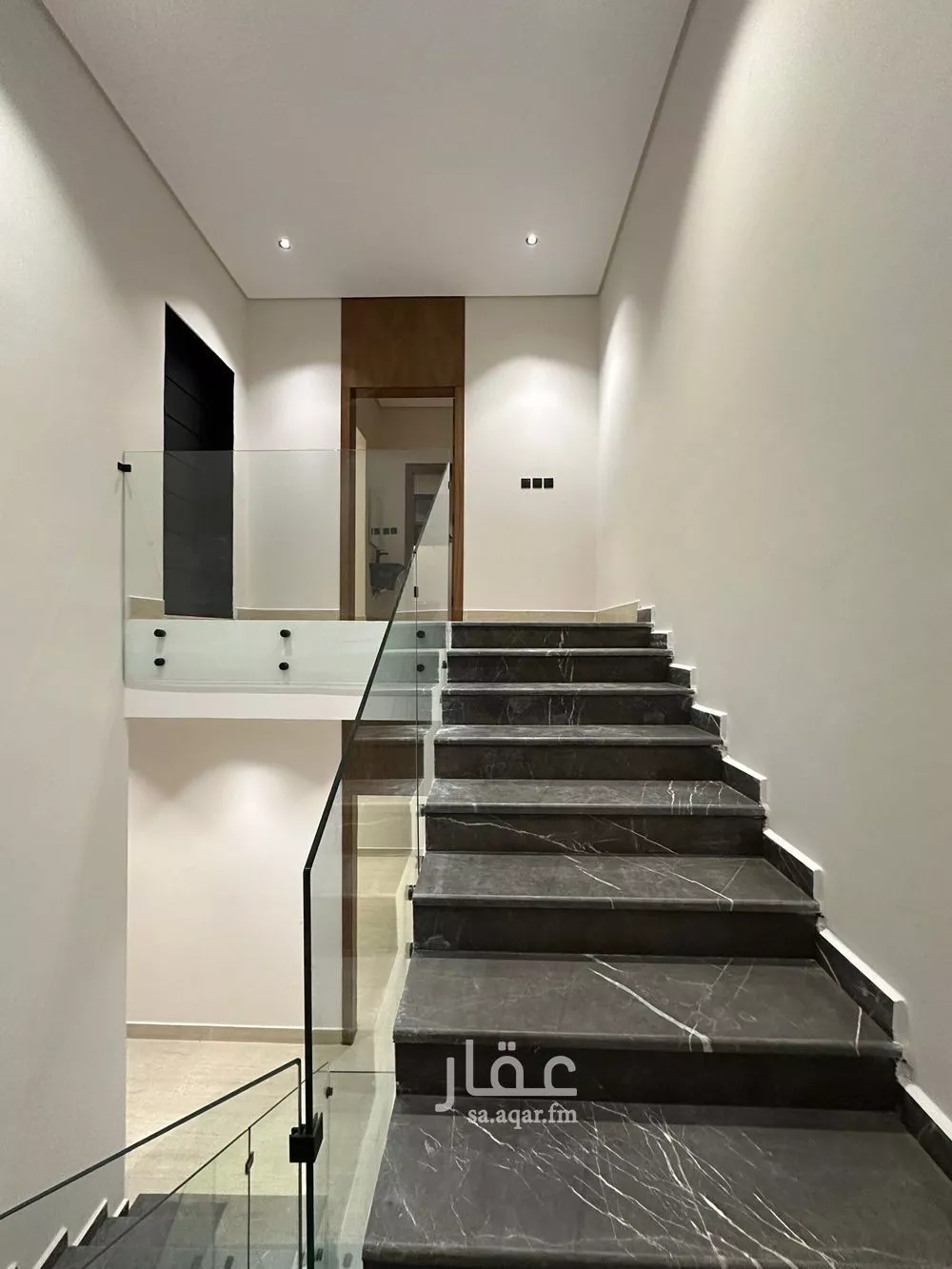 فيلا 5 غرف في طويق 27