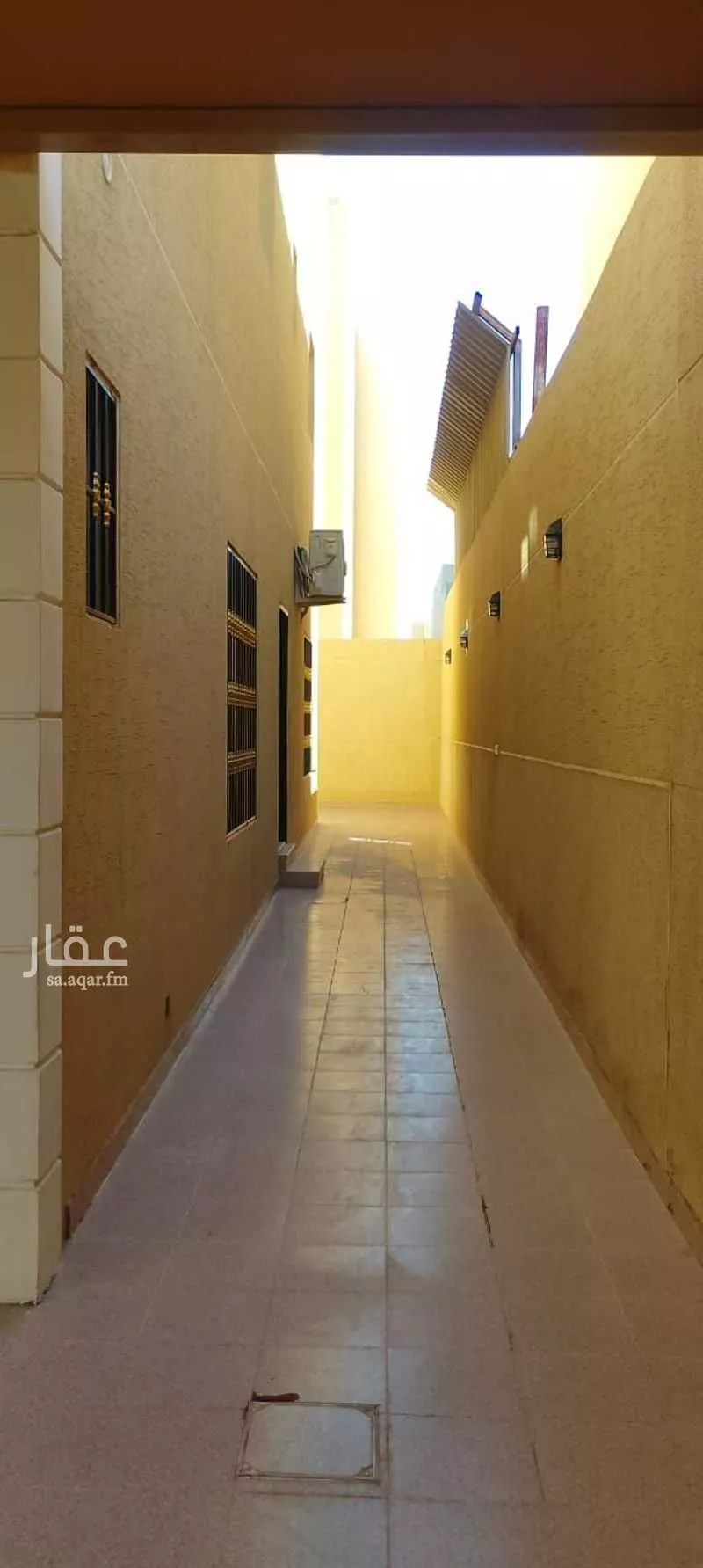 فيلا 5 غرف في العارض 6