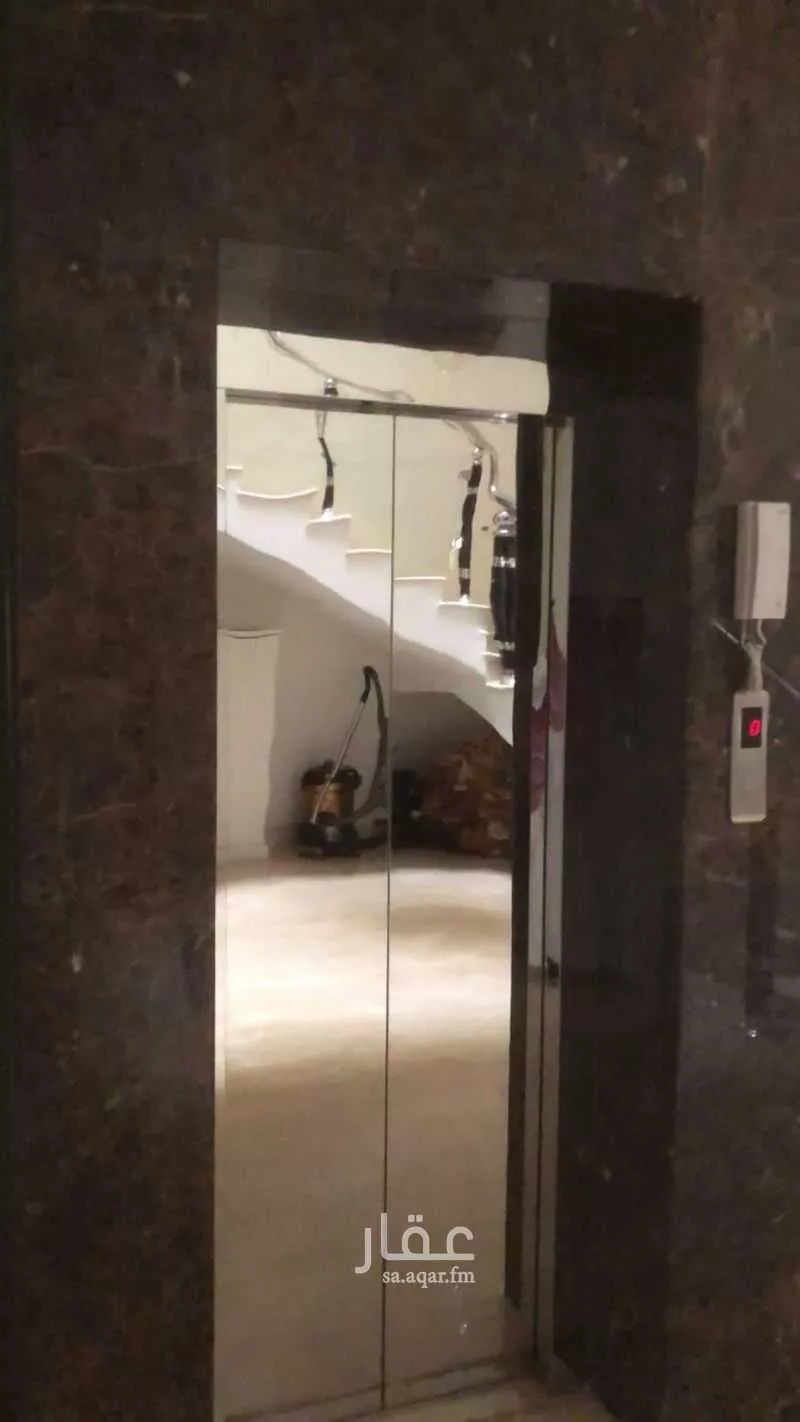 6 bedroom apartment in Al Sahafah 14