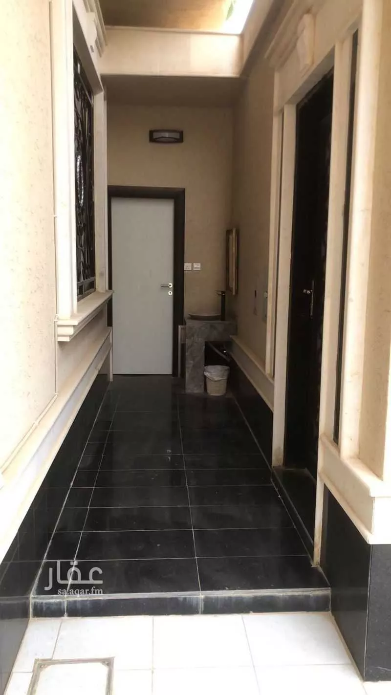 6 bedroom apartment in Al Sahafah 5
