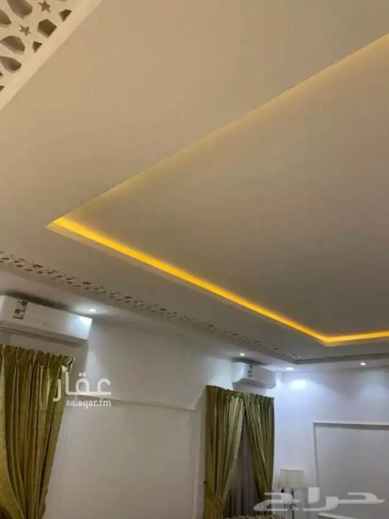 شقة 7 غرف في الرمال 3