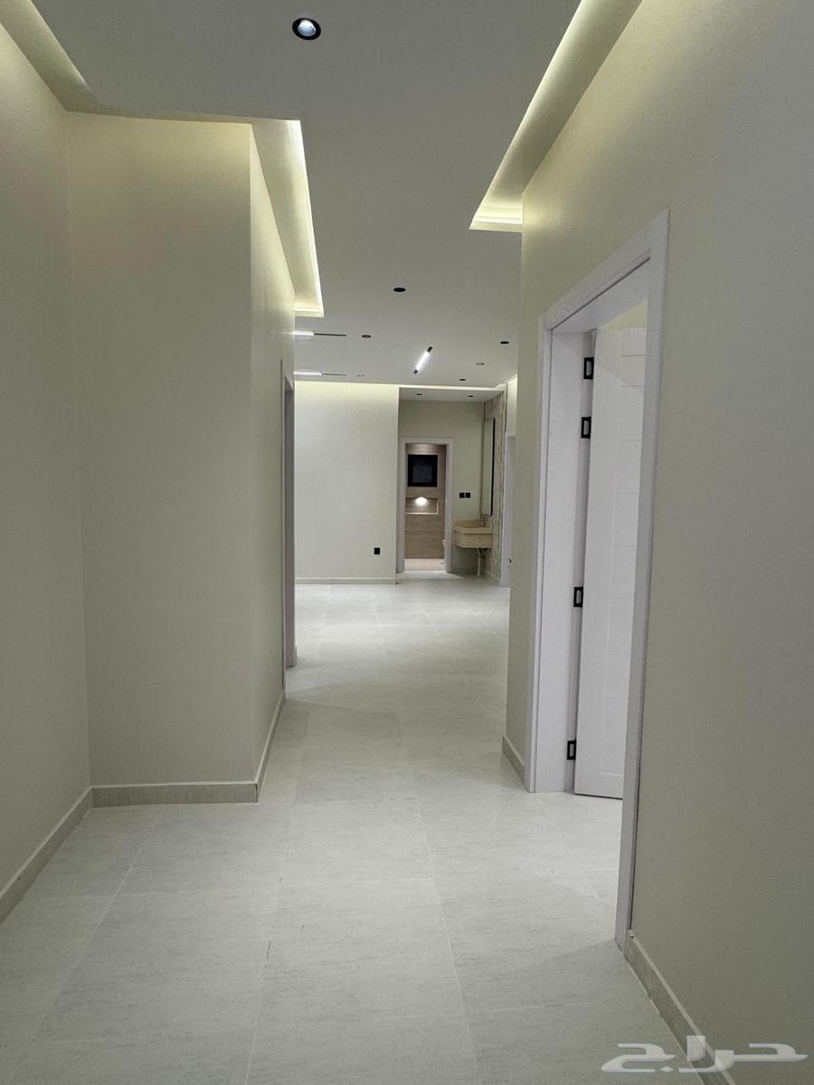 6 bedroom apartment in Al Salamah 12