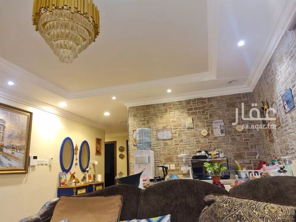 فيلا 10 غرف في الوادي 6