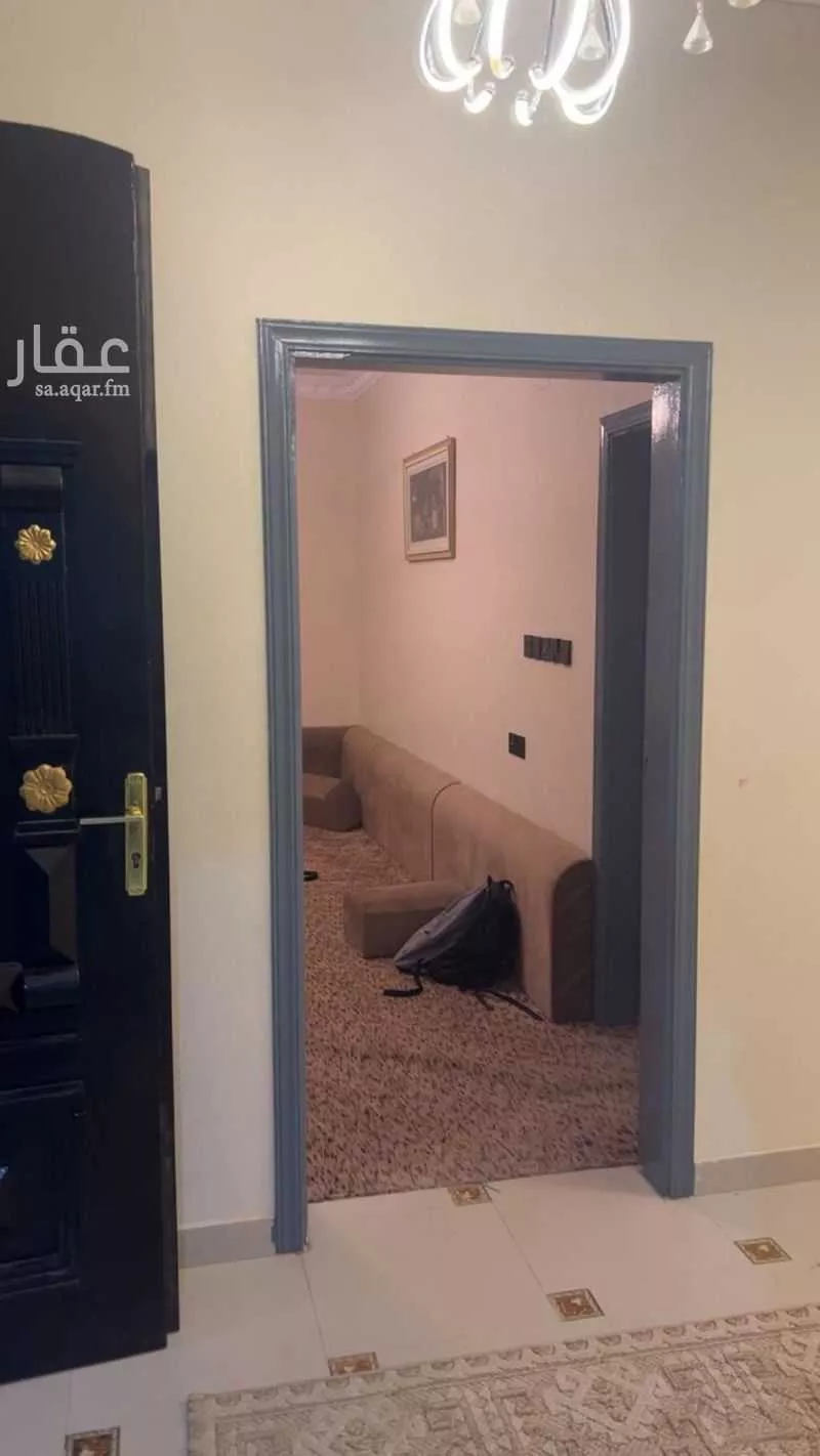 شقة 20 غرف في الخليج 5