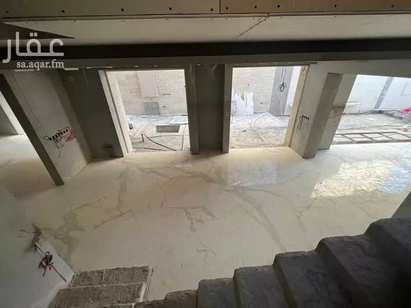 فيلا 5 غرف في عرقة 6