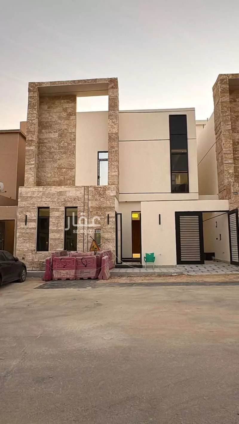 6 bedroom villa in Al Mahdiyyah 2
