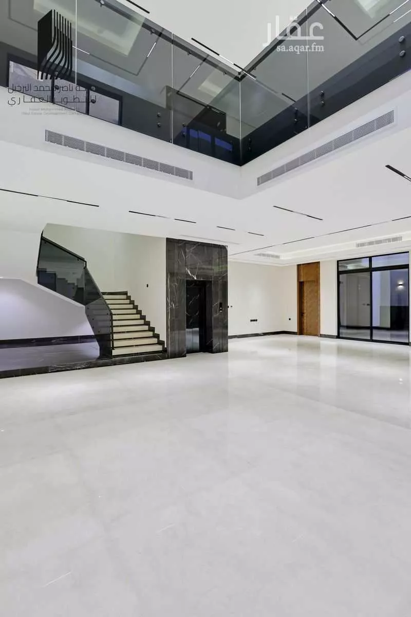 6 bedroom villa in Al Malqa 23