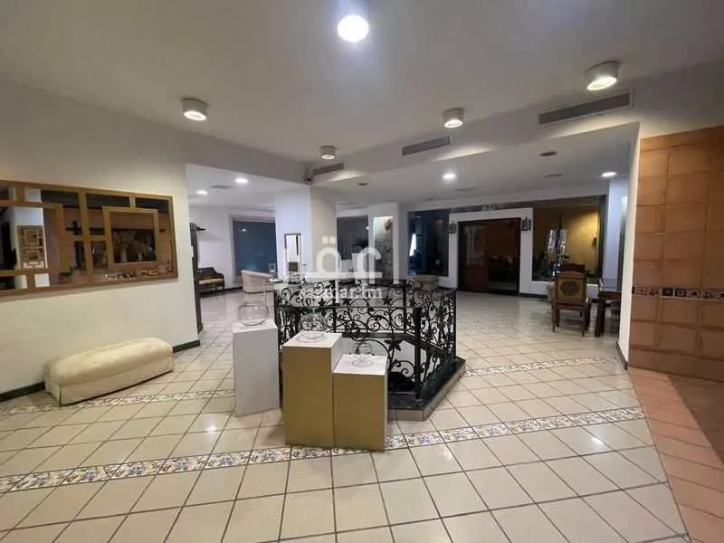 4 bedroom office in An Nasiriyah, Eastern Province 10