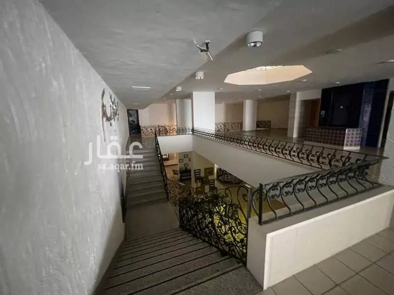 4 bedroom office in An Nasiriyah, Eastern Province 9